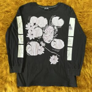 Face Beneath the Water Print Long Sleeve